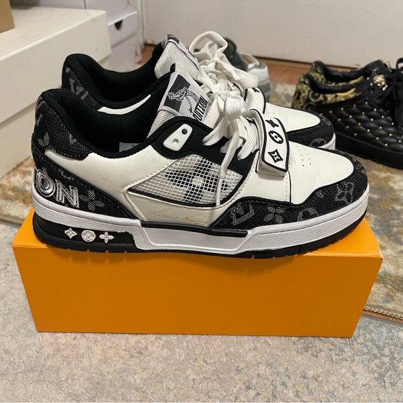 Used Men’s Size 8 (Euro Sz 41) Louis Vuitton Velcro Monogram Denim Trainer Shoes - Picture 7 of 14